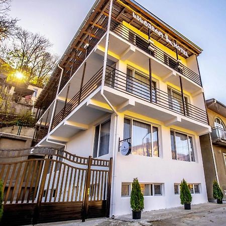 Hotel Caucasus Bordżomi Zewnętrze zdjęcie