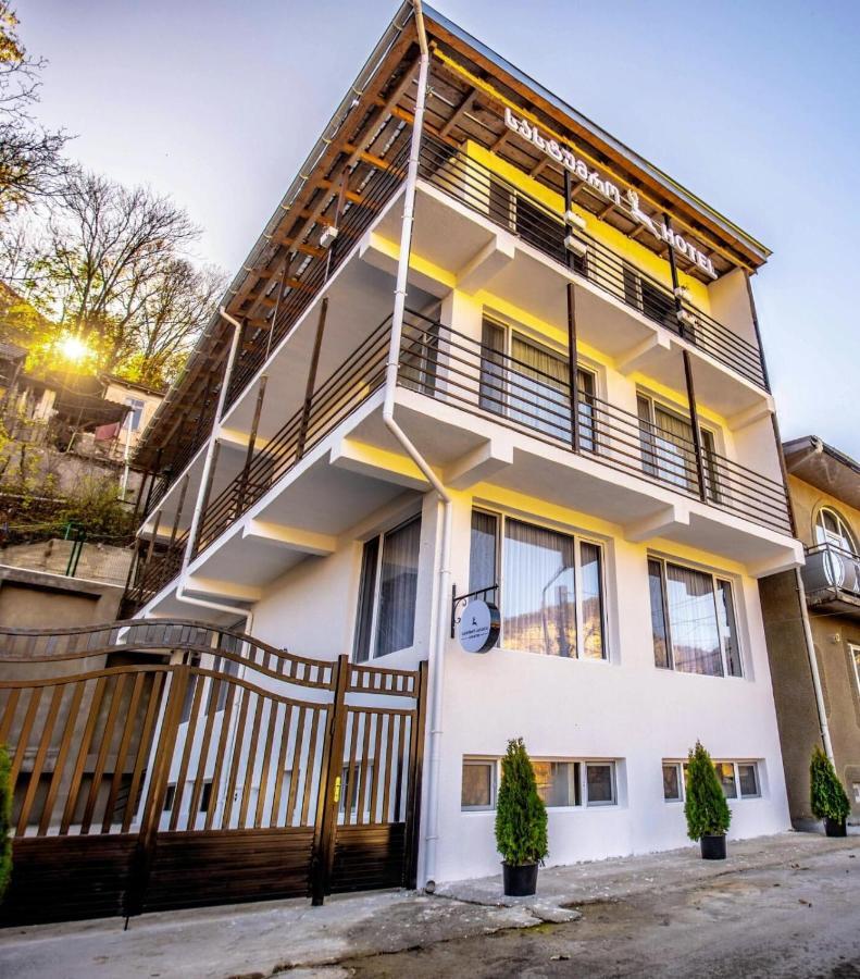 Hotel Caucasus Bordżomi Zewnętrze zdjęcie