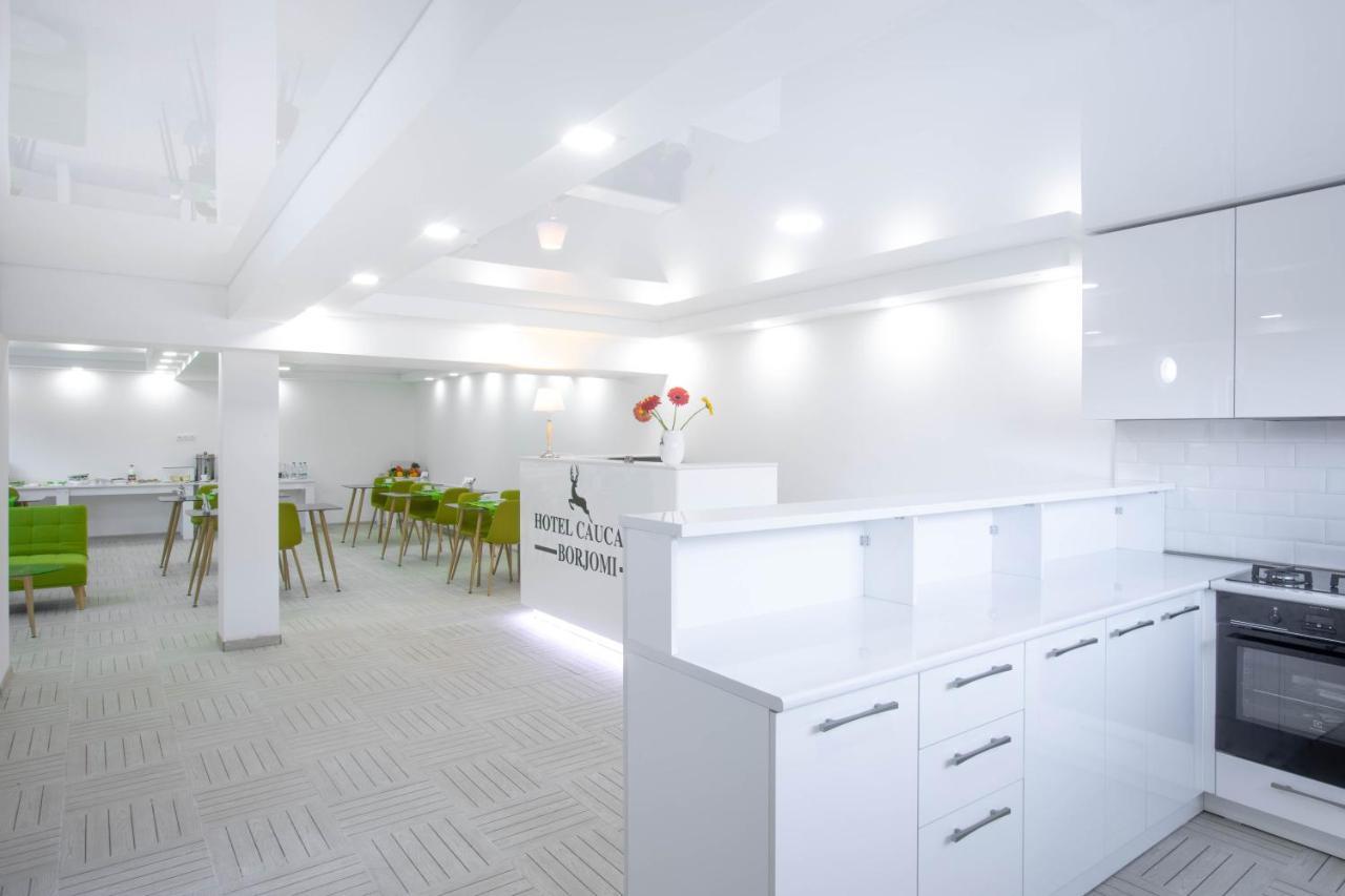 Hotel Caucasus Bordżomi Zewnętrze zdjęcie